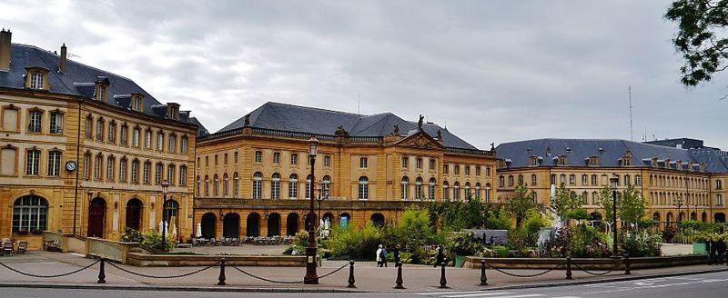 Les Mirabelles Apartment Metz Exterior foto